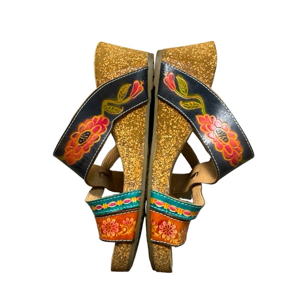 L’Artiste Leather Sandals - Picture 4 of 7